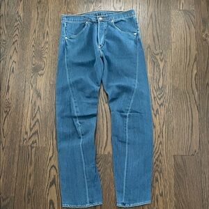 RARE vintage Levi’s Red NWOT SIZE 32/32